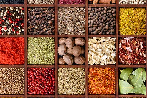 ¿Se puede seguir disfrutando del placer de comer sin utilizar sal?