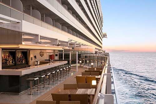Los españoles, privilegiados pasajeros del crucero inaugural del barco más moderno del mundo