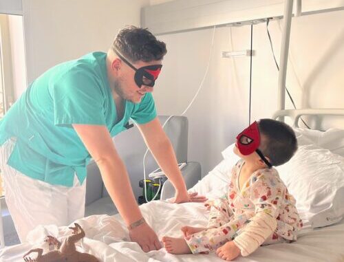El Hospital Quirónsalud Córdoba celebra el Carnaval con sus pacientes pediátricos